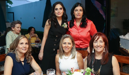  Despedida de soltera para Mariana Rodríguez.