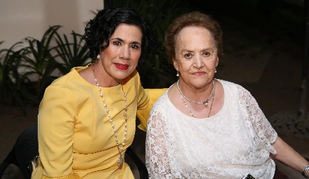  Carmenchu Motilla y Armida de César.
