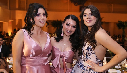  Sofía, Melissa y María José.