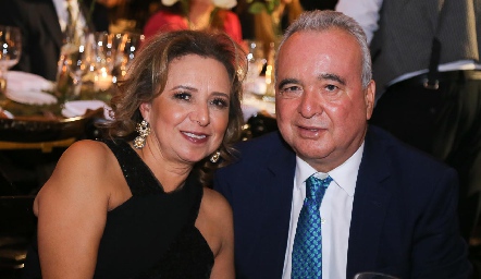  Elizabeth Rocha y Joel Ramírez.