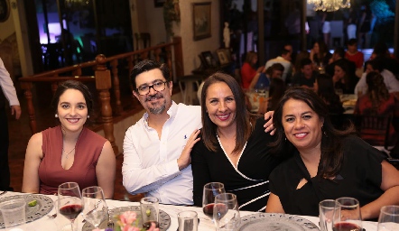 Grandes amigos de la familia.