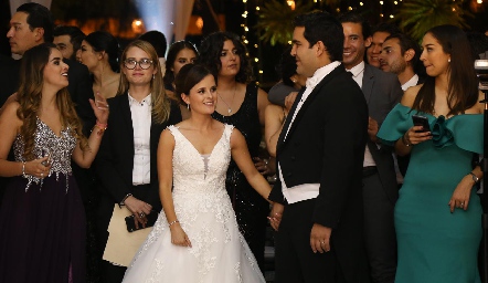 Los recién casados Ana Paty y Rodrigo.