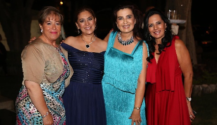  María Elena López, Verónica García, Rosy Vázquez y LucyMartínez.