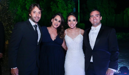  Daniel Enríquez, Gloria Leal, Edlin Rodríguez y Luis Alejandro Leal.