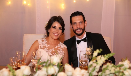  Mireya Pérez y Sebastián Tovar ya son esposos.
