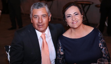  Armando Jasso y Claudia Martínez.