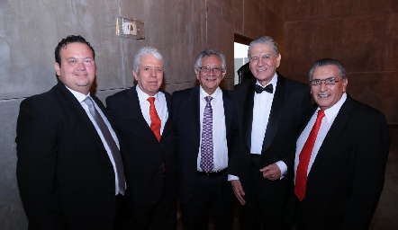  Eduardo Barrios, Amado Vega, Eduardo Barrios, Enrique Tovar y Arturo Stevens.