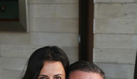 Mónica Galarza y Rodrigo Gómez.