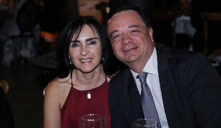 Claudia y Luis Obregón.
