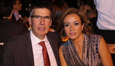  Mauricio Alcalde y Karina Ramos.