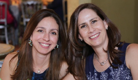  Mónica Leal y Lucía Marti.