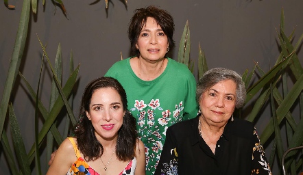  Natalia Camargo, Rocío Martínez y Juana María Ortiz.