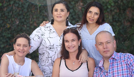  Sofía Bárcena, Ceci Compean, Ana Martha Hernández, Claudia Leal y Alejandro Ocaña.