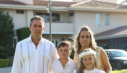 Familia Heinze Zarur.