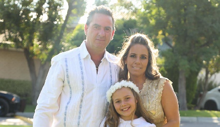 Emilio, Michelle y Michelle Heinze Zarur.