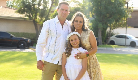 Emilio, Michelle y Michelle Heinze Zarur.