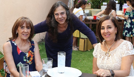  En la primera Comunión de Michelle.