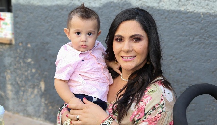  Matías y Nayeli Zarur .