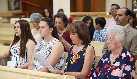 Primera Comunión de Michelle Heinze.