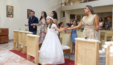 Primera Comunión de Michelle Heinze.