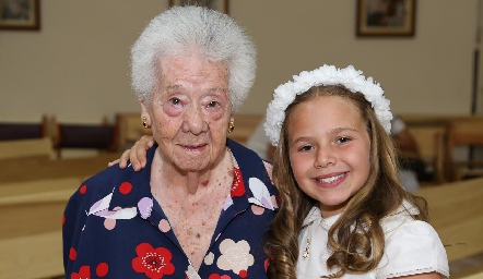  Michelle Heinze con su bisabuela.