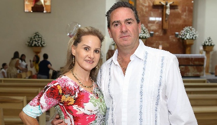 Elizabeth y Emilio Heinze.