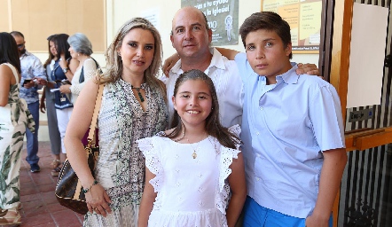  Familia Heinze Saucedo.