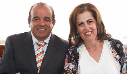  Heriberto Aguirre y Tita Abud.