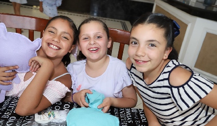 Danna, Eli y Marisol.