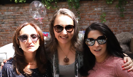  Adriana Ocaña, Esmeralda Enríquez y Paty Tanus.
