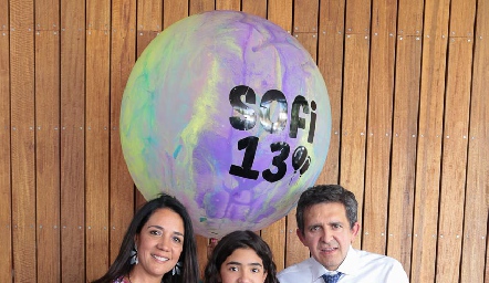 Malena Sánchez, Sofía y Adán Espinoza.