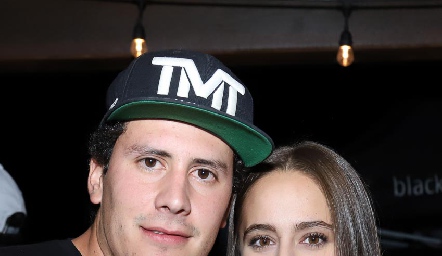  Alejandro Chávez y Rommy Cocco.