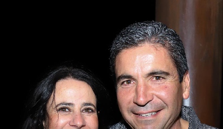  Ana Paula Gutiérrez y Martín de la Rosa.