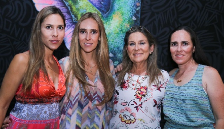  Begoña Martínez, Monserrat Martínez, Edith Jaimes y Claudia Martínez.