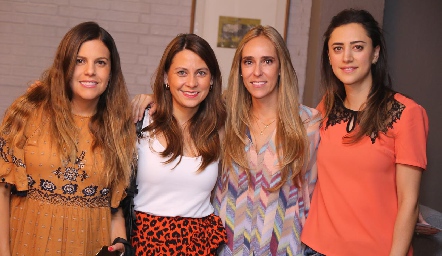  María José Barragán, Julene Arzola, Monserrat Martínez y Valeria González.
