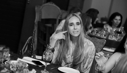  Monserrat Martínez.