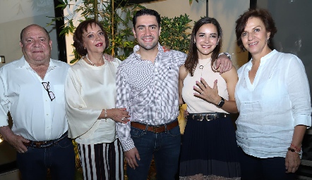  Francisco Cabral, Edith Rivera, Francisco Cabral, Claudia Dibildox y Claudia González.