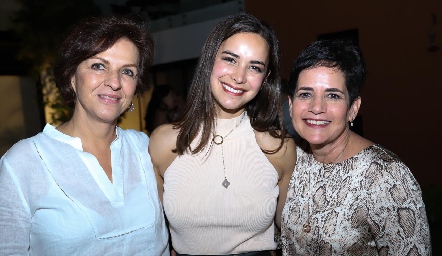  Claudia González, Claudia Dibildox y Tita García.