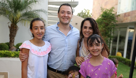  Festejando en familia.