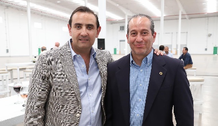  Esteban Puente y Salvador Esparza.