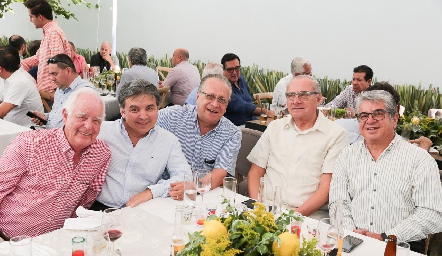  Raúl Quiroz, Eduardo Segura, Olegario Galarza, Fernando Galarza y Mario Hernández.