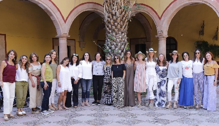  Amigas.