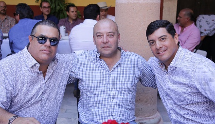  Carlos Esparza, Toño Lozano y Javier Dávila.