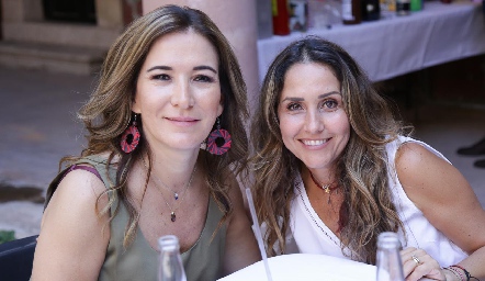  Ale Bermea y Martha Chalita.