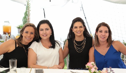  Michelle Zarur, Christiane Esper, Daniela Gutiérrez y Cecilia Limón.
