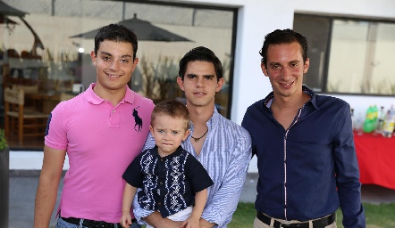  Los primos Alcalde, Rafa, Santi, Gustavo y Manolo.