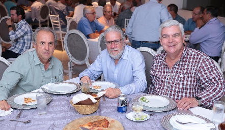  Javier Sánchez, Salvador Granados y Federico Mendizábal.