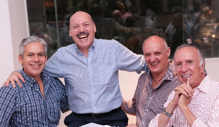  Polo Stevens, José Iga, Pepe Martínez y Manuel Castanedo.