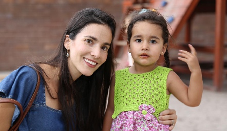  Mary Carmen Meade y su hija Fer.