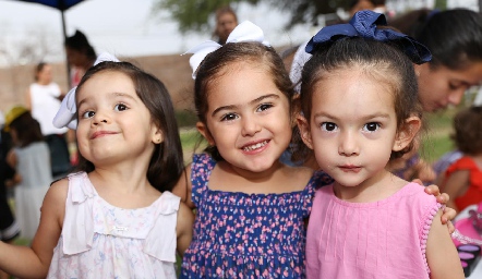  Macarena, Inés y María Julia.